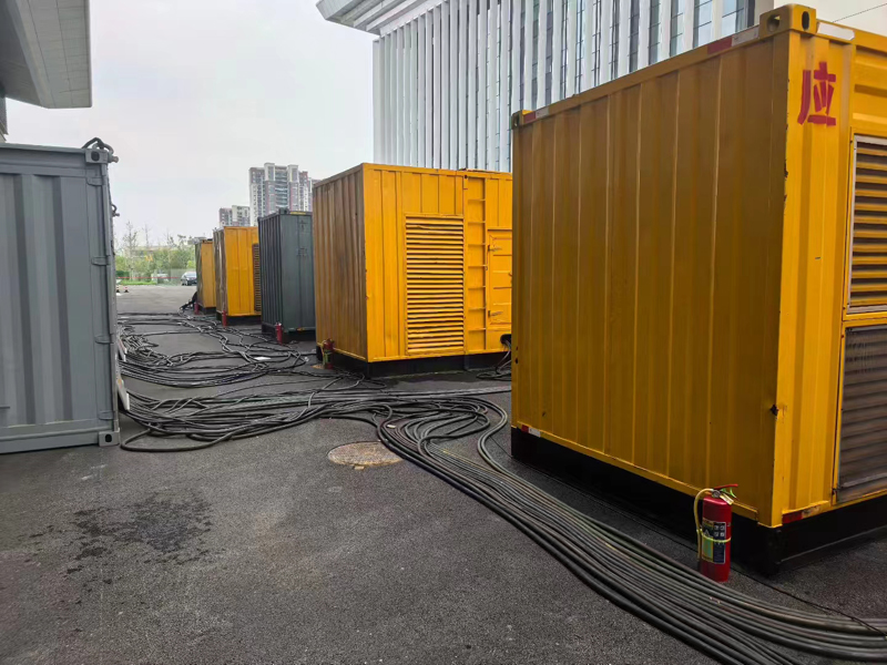 郑州不同季节柴油发电机组保养有哪些注意事项?